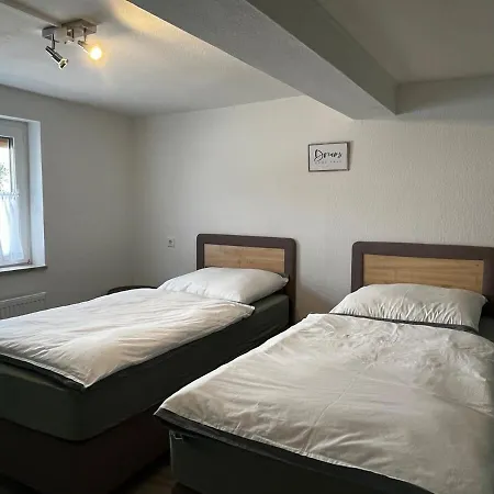 Janu-homes - 1 - 2 Betten, Kirchblick Vom Kirchplatz Appartamento Mengerskirchen