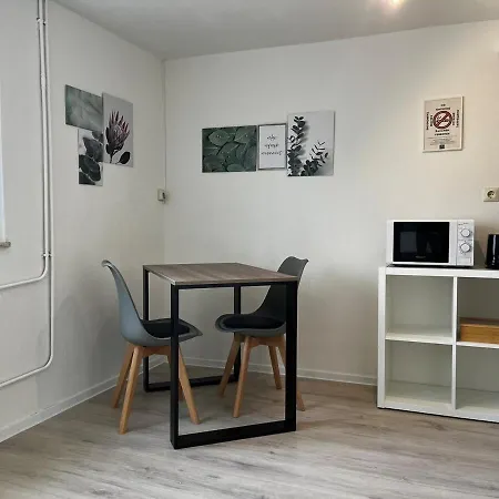 Janu-homes - 1 - 2 Betten, Kirchblick Vom Kirchplatz Mengerskirchen